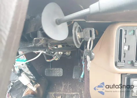 1983 Peugeot 505 z USA, uszkodzony, nr VIN VF3BA11F9DS338978